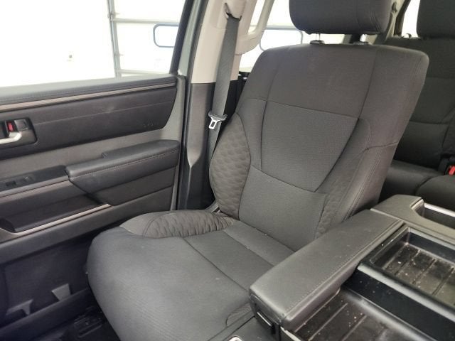 2024 Toyota Tundra 4WD SR5