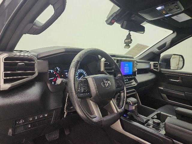 2025 Toyota Tundra 4WD SR5
