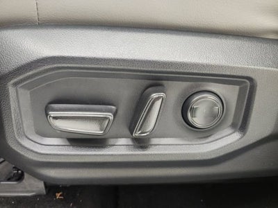 2025 Toyota Tundra 4WD SR5