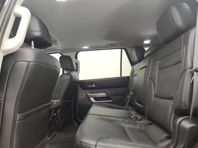 2024 Toyota Sequoia SR5