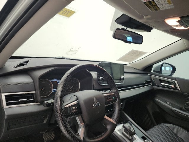 2022 Mitsubishi Outlander SEL