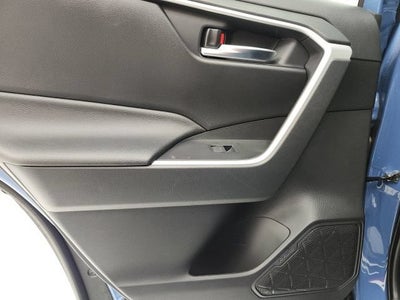 2025 Toyota RAV4 Hybrid SE