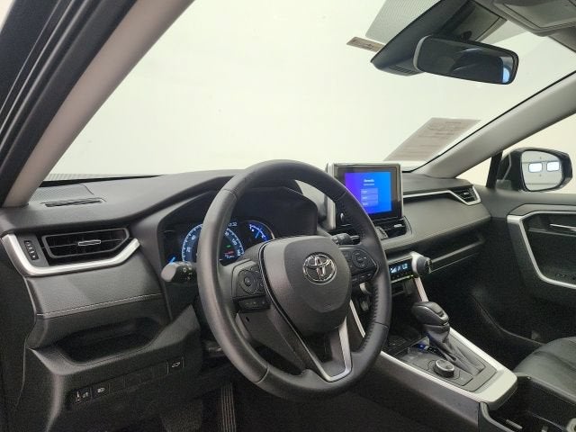 2025 Toyota RAV4 Hybrid XLE Premium