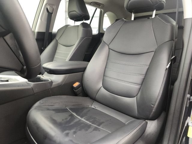 2025 Toyota RAV4 Hybrid XLE Premium