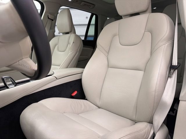 2025 Volvo XC90 Plus