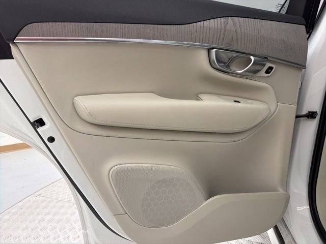 2025 Volvo XC90 Plus